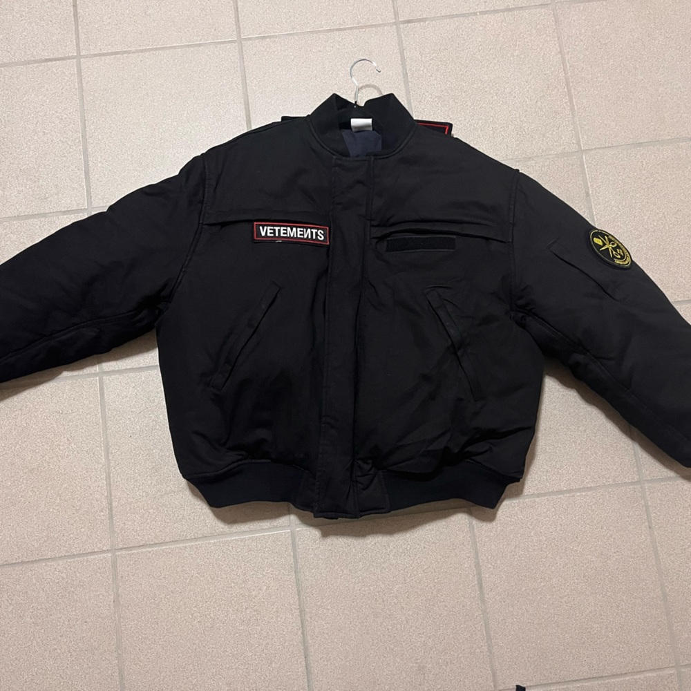 VETEMENTS BOMBER JACKET